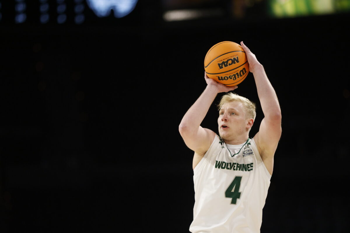 Playmaker Leader Winner UVU Men s Hoops Looking For Trey Woodbury To 
